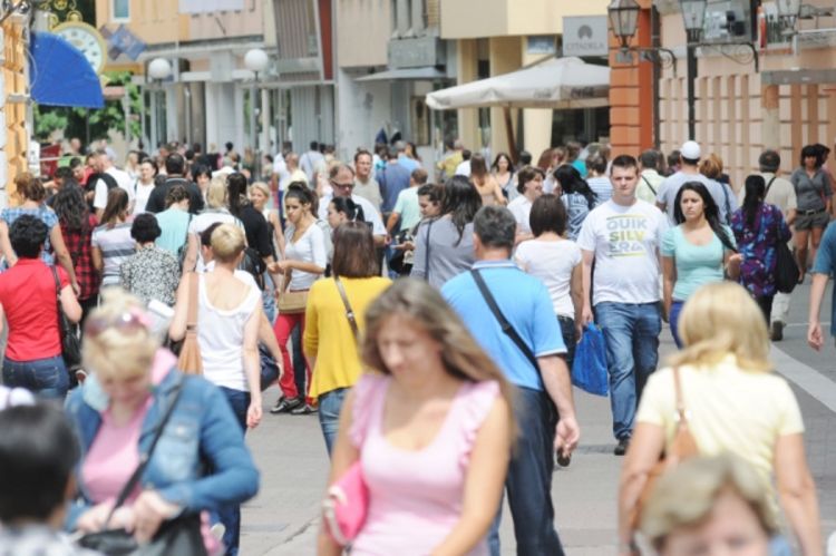 Nezavisne istražuju: Svaki treći građanin RS član partije