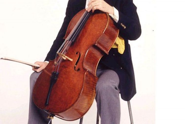 Polomljeno Stradivariusovo violončelo