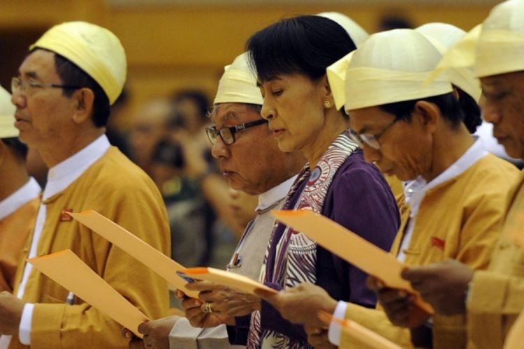 Aung San Su Ći dobila pasoš