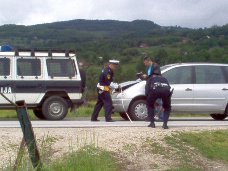 Sudarili se policajci i novinari