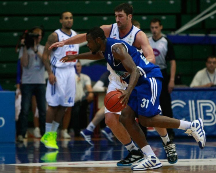 Cibona povela u polufinalu
