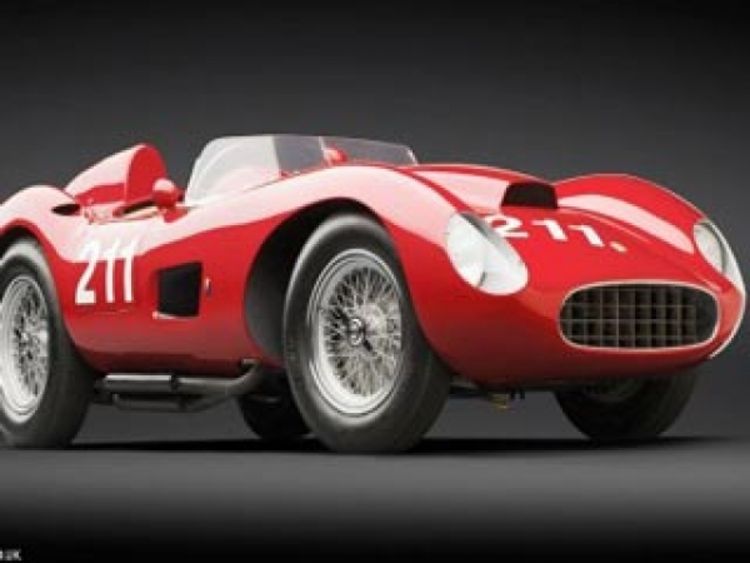 Ferari iz 1957. prodat za 4 miliona funti