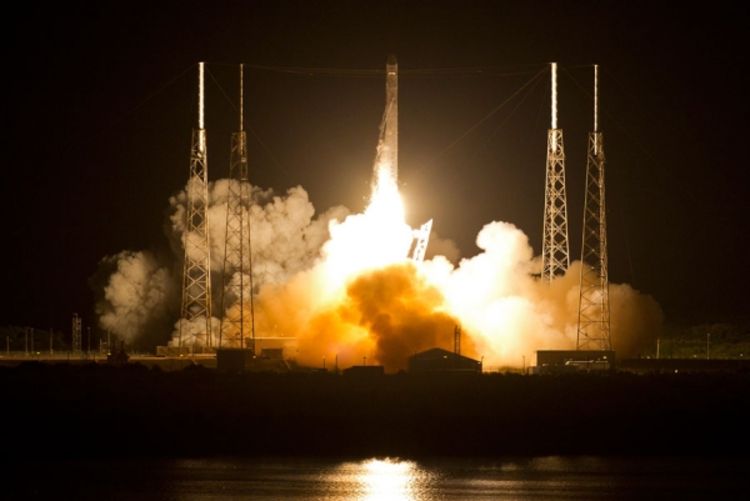 Prva privatna raketa sa zalihama poletjela u svemir