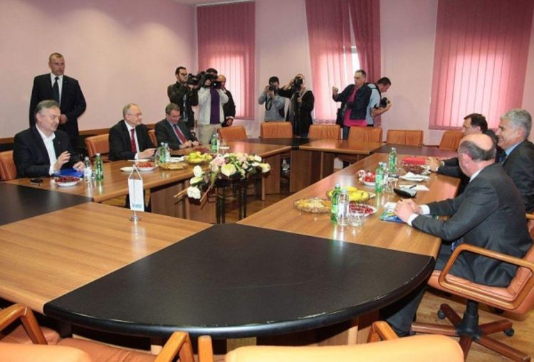 Lideri šest vladajućih stranaka optimisti da će postići dogovor
