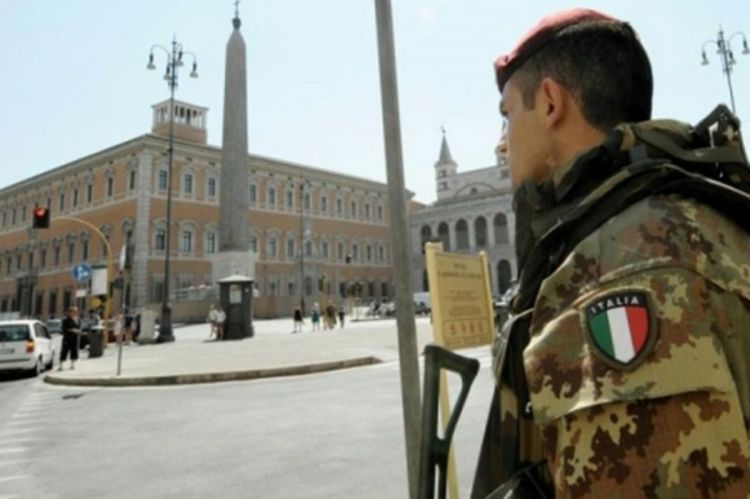 I niskom Italijanu lijepo stoji uniforma