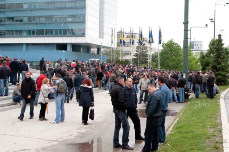 Realizacija prava bivših vojnika nepoznanica