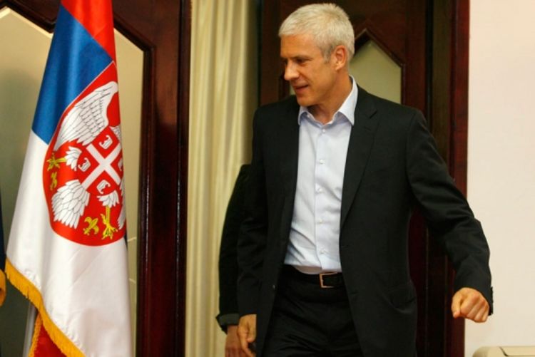 Tadić: Ciljevi vlade borba protiv siromaštva i kriminala