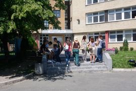Ministarstvo insistira na vraćanju novca učenicima Medicinske škole