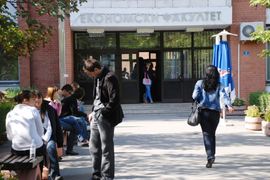 Fakulteti proizvode kolone nezaposlenih