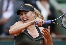 Šarapova i Kvitova u polufinalu Rolan Garosa