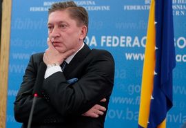 Kurteš: Politika se ne smije miješati u rad policije