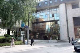 Iz budžeta popravljaju privatni auto