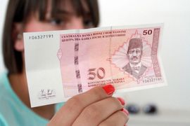 Nove novčanice zbunile građane