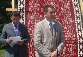 Bacanjem ruža u Bosnu prisjetili se nestalih sugrađana