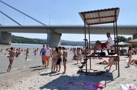 Mladiću polomljene kosti lica
