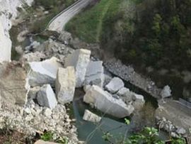 U klizištu u Ugandi najmanje 18 poginulih