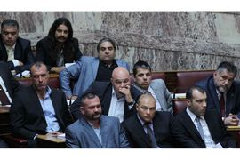 Grčki neonacisti ostali bez položaja u parlamentu