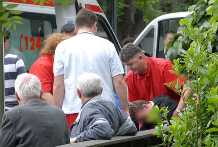 Banjaluka: Pijanog maturanta odvezla hitna pomoć