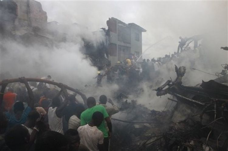Avionu u Lagosu otkazala oba motora