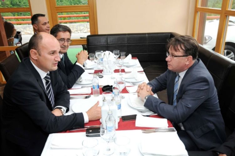 Sastanak Džombića i Nikšića u Kneževu