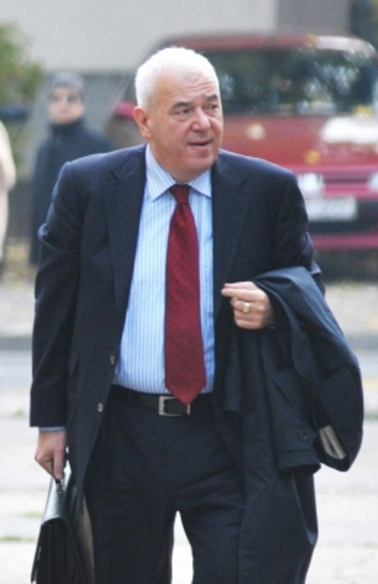 Mikeš podnio ostavku