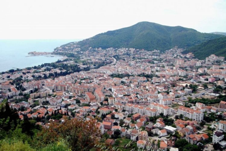 Trogodišnje dijete udavilo se u bazenu