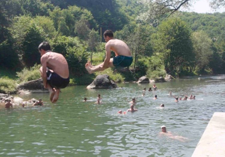 Kupanje na "divljim" kupalištima rizično