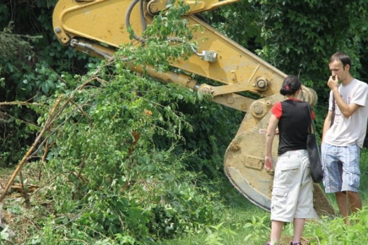 Incident u Banjaluci: Bаgеri dоšli dа blокirајu Vulićа