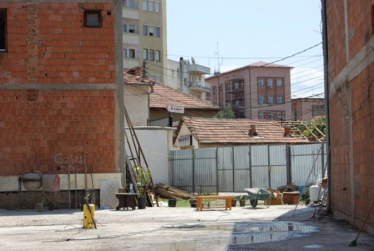 Srušena još jedna kuća srpske porodice u Prištini