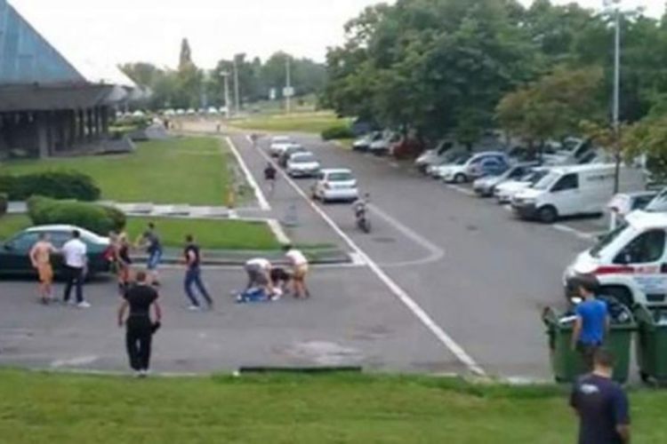Snimak na Youtubeu otkriva ubicu navijača FK Rad ispred Sava centra?