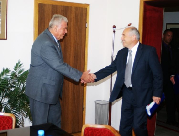 Pavić sa Inckom: Riječ "genocid" izbaciti iz svih akata