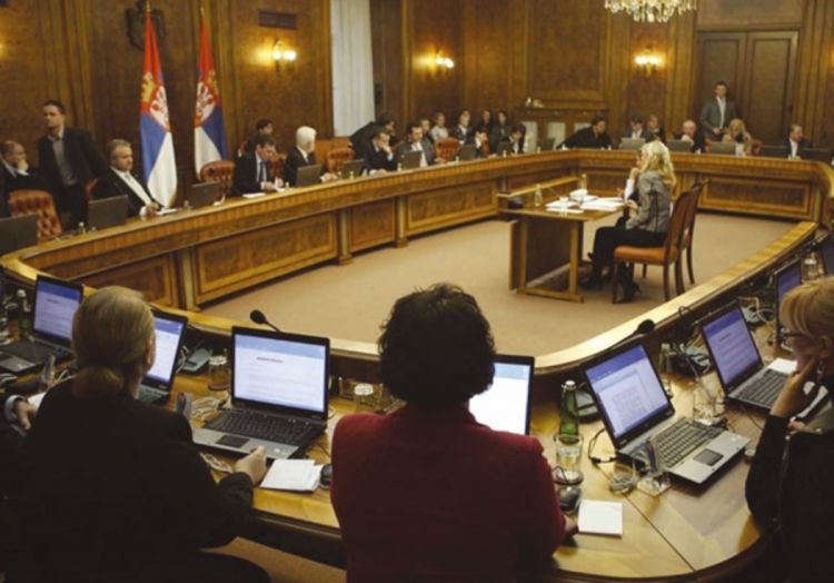 Na pomolu vlada naprednjaka, socijalista i URS-a ?