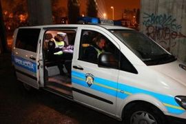 Makarska: Norvežanka, krvava, mladiće iz BiH optužila da su je ...