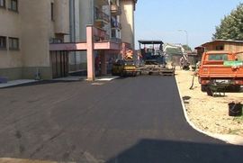 Kozarska Dubica: Asfaltiran parking u naselju Puhalo
