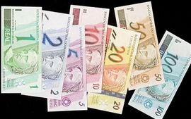 Par beskućnika vratio torbu sa novcem pronađenu na ulici
