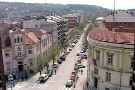 Nožem izbo kćerku i njenog momka