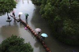 Kina: 30 mrtvih  u poplavama, ugroženo 7, 4 miliona stanovnika
