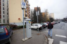 Počela izgradnja parking prostora na više lokacija u gradu