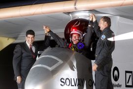 Avion na solarnu energiju preletio 6.000 kilometara