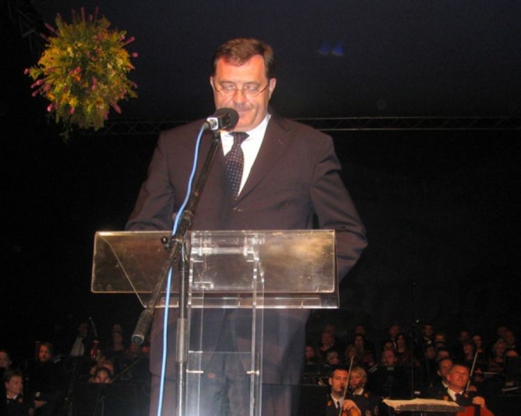 Dodik: Afirmisati srpski interes kroz dvije srpske države
