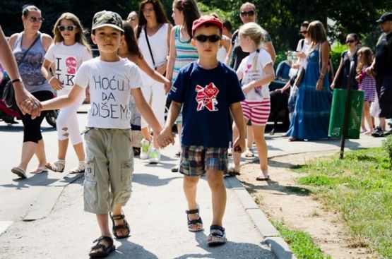 Održana protestna šetnja majki protiv zagađivača