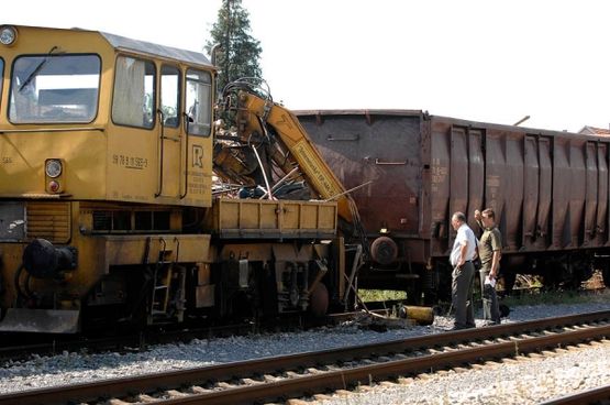 U željezničkom udesu u Perušiću povrijeđen devet radnika