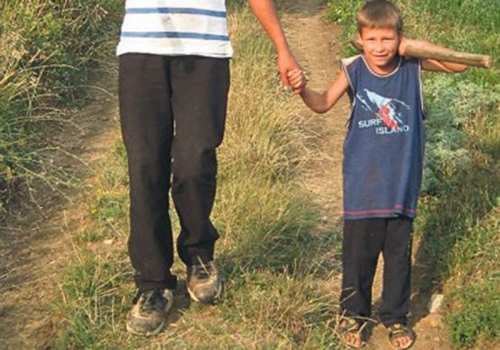 Mali Nikola od 7 godina cijeli dan radi za nadnicu od 2 KM