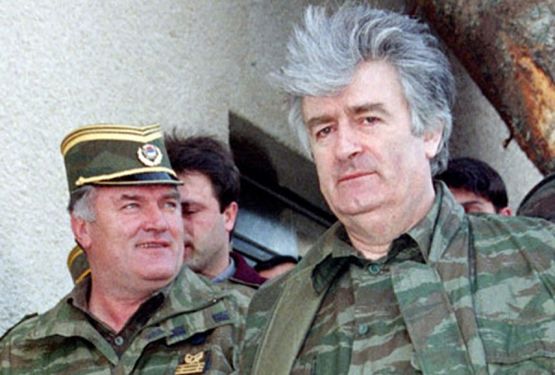 Mladić i Karadžić igraju šah u Hagu