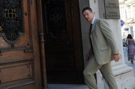Parlament Srbije mijenja zakon da bi mogao da smijeni Šoškića?