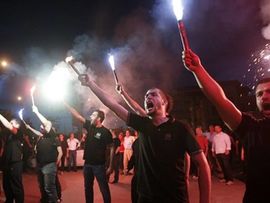 Grčki ultradesničari napali vozilo sa optuženim imigrantom