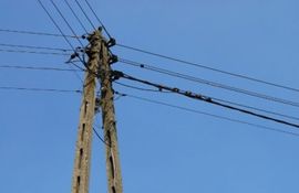 Brčko: Slagao da je minirao dalekovodni stub u svom dvorištu