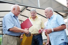 Stranci postali članovi SNSD-a