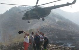 Helikopter i 30 vojnika gasi požar u Konjicu  