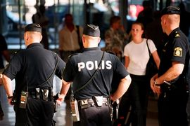 U Švedskoj eksplodirala bomba ispred ulaza u kino